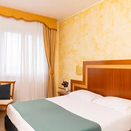 Szálloda Hotel&residence Venezia 2000