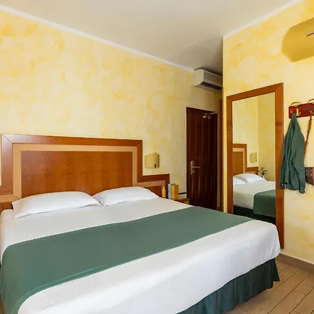 Szálloda Hotel&residence Venezia 2000 3*