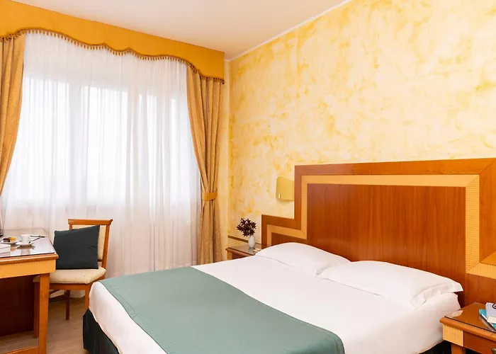 Hotel & Venezia 2000